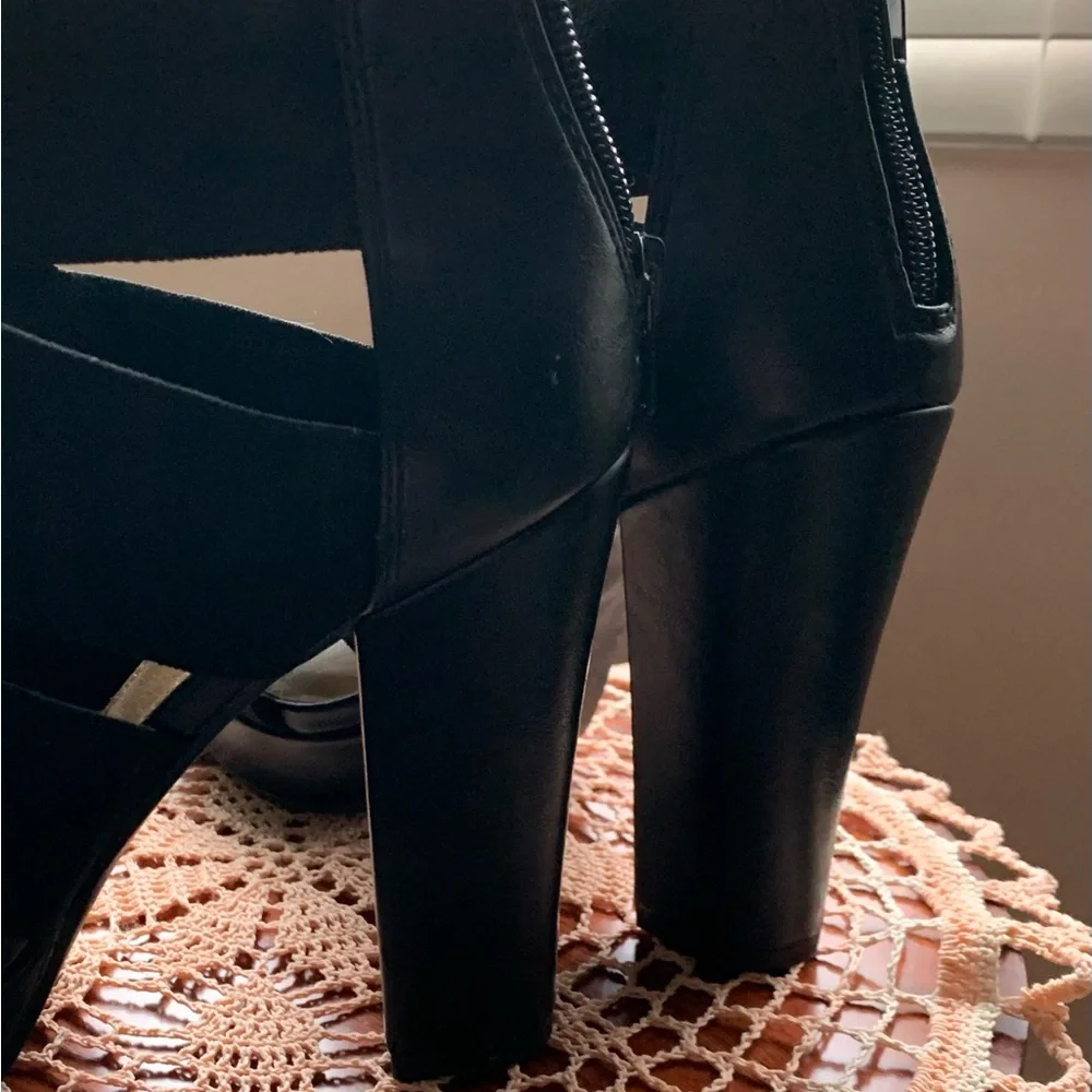 “REPORT” Black High Heels Size 7.5 NWT - Picture 6 of 9